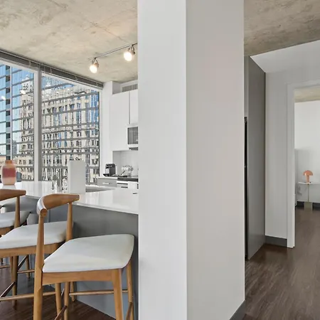 Linea Luxury Living With Indoor Pool And Rooftop Views In The Loop Chicago Exterior photo