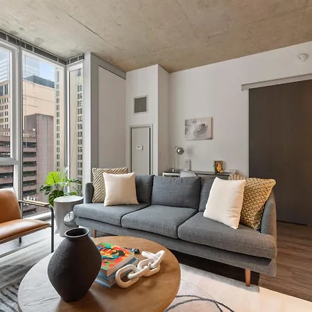 Linea Luxury Living With Indoor Pool And Rooftop Views In The Loop Chicago Exterior photo