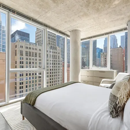 Linea Luxury Living With Indoor Pool And Rooftop Views In The Loop Chicago Exterior photo