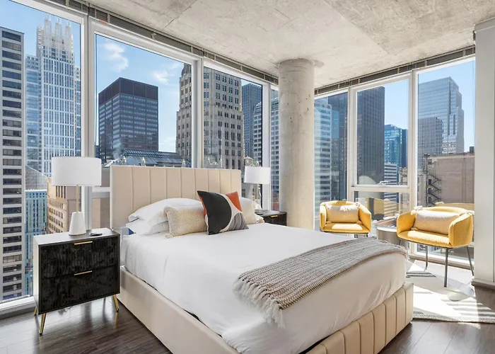 Linea Luxury Living With Indoor Pool And Rooftop Views In The Loop