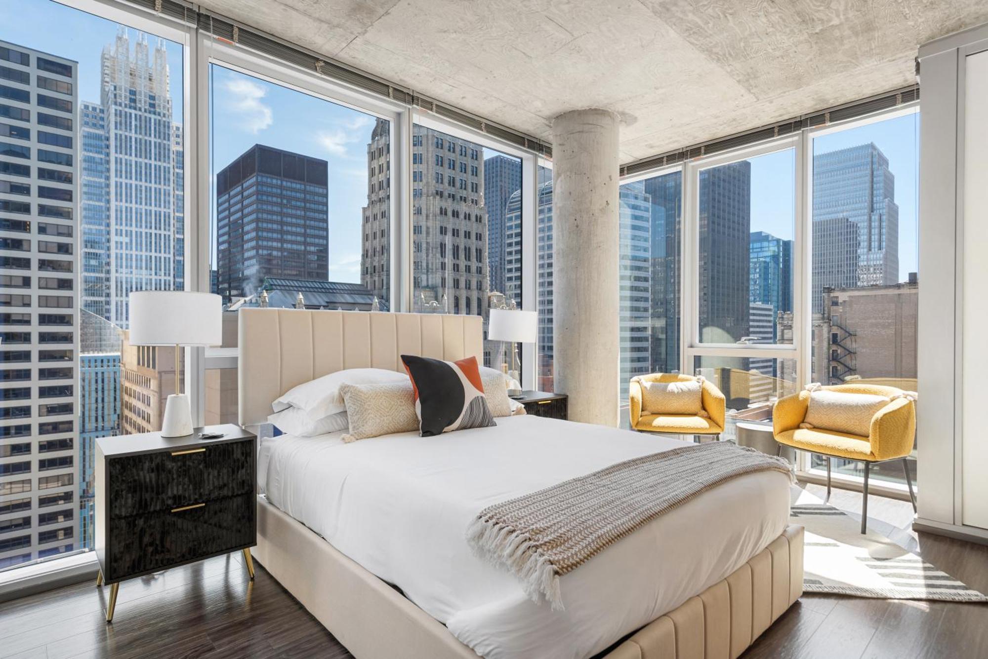 Apartment Linea Luxury Living With Indoor Pool And Rooftop Views In The Loop