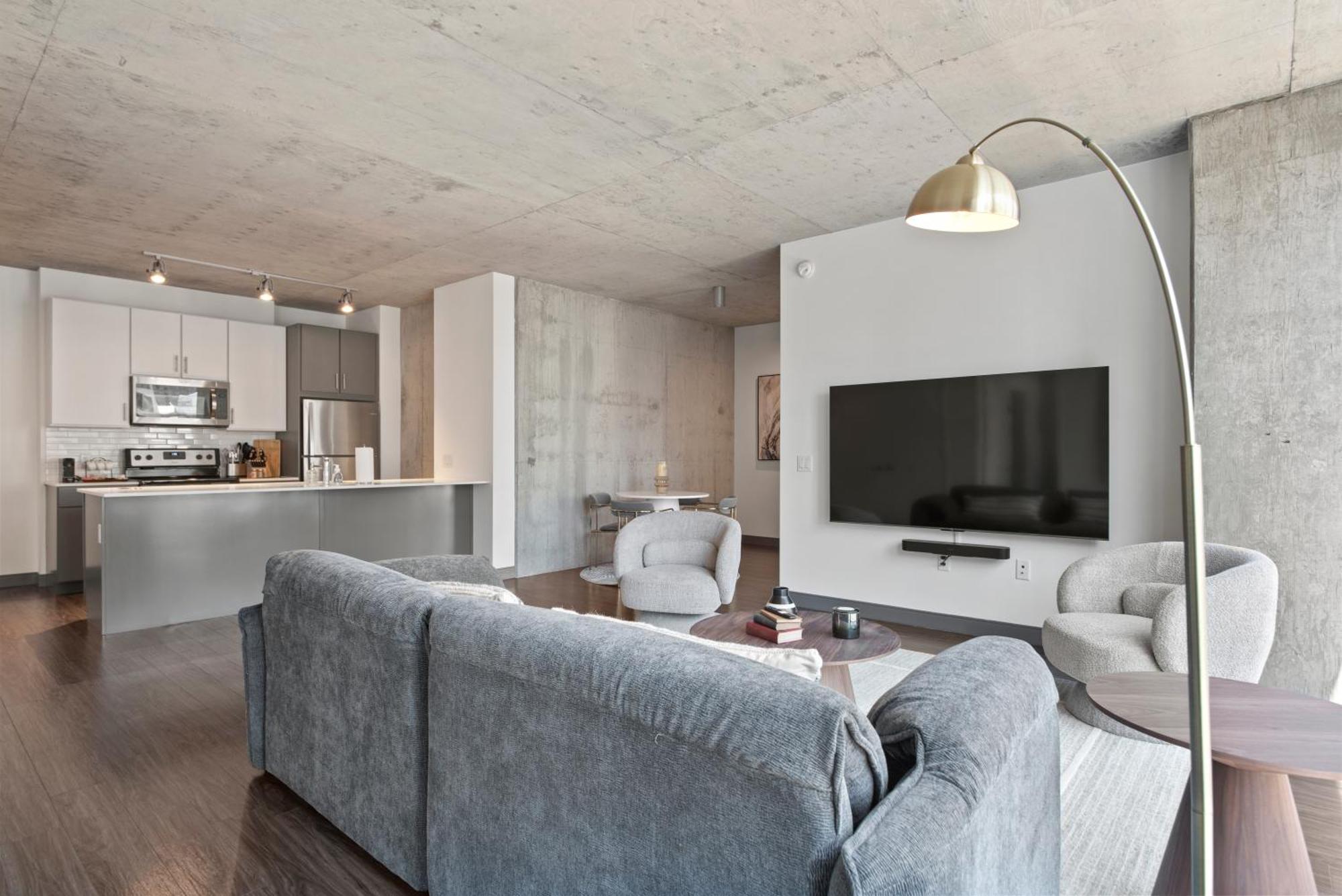 Linea Luxury Living With Indoor Pool And Rooftop Views In The Loop *