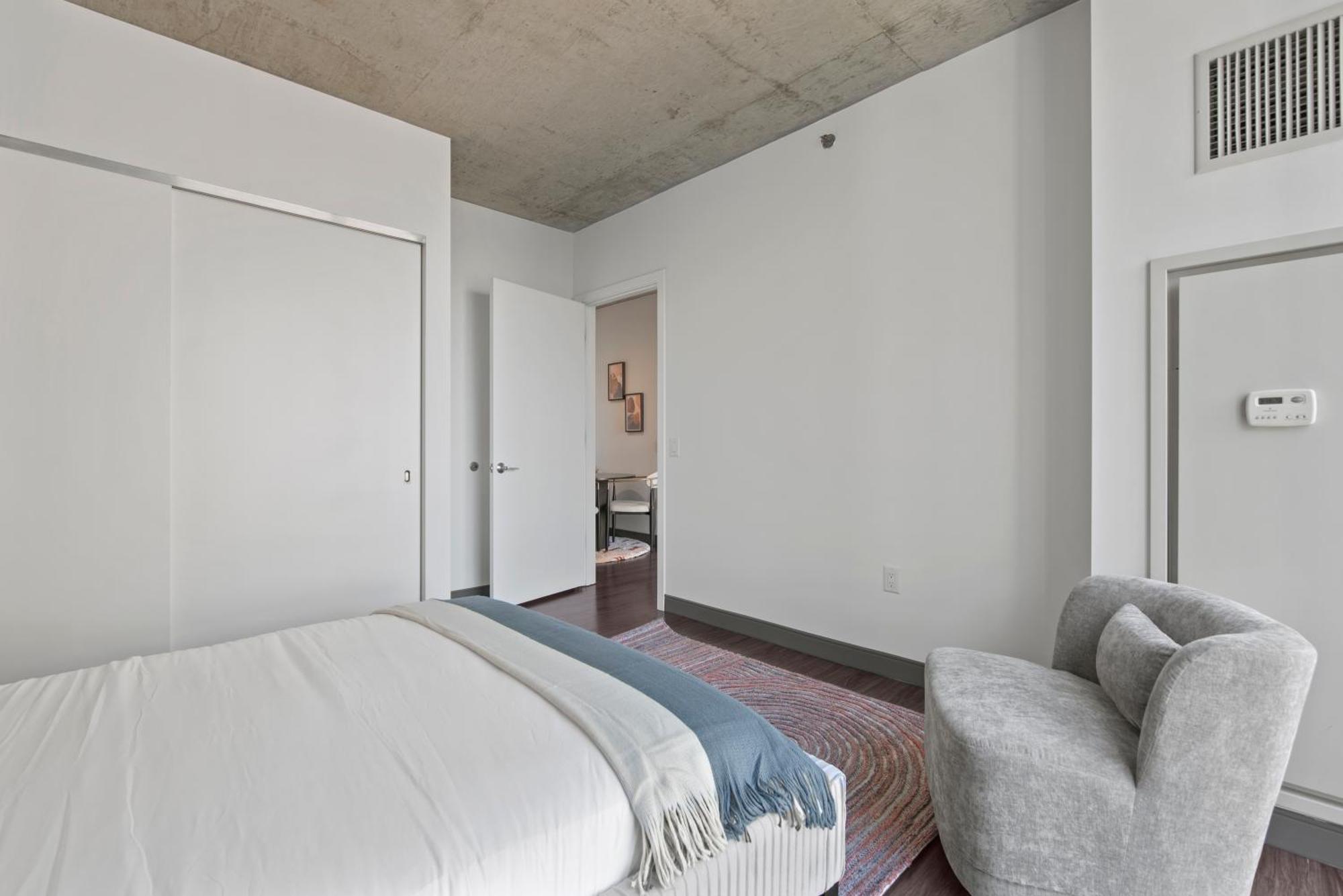 Apartment Linea Luxury Living With Indoor Pool And Rooftop Views In The Loop Chicago