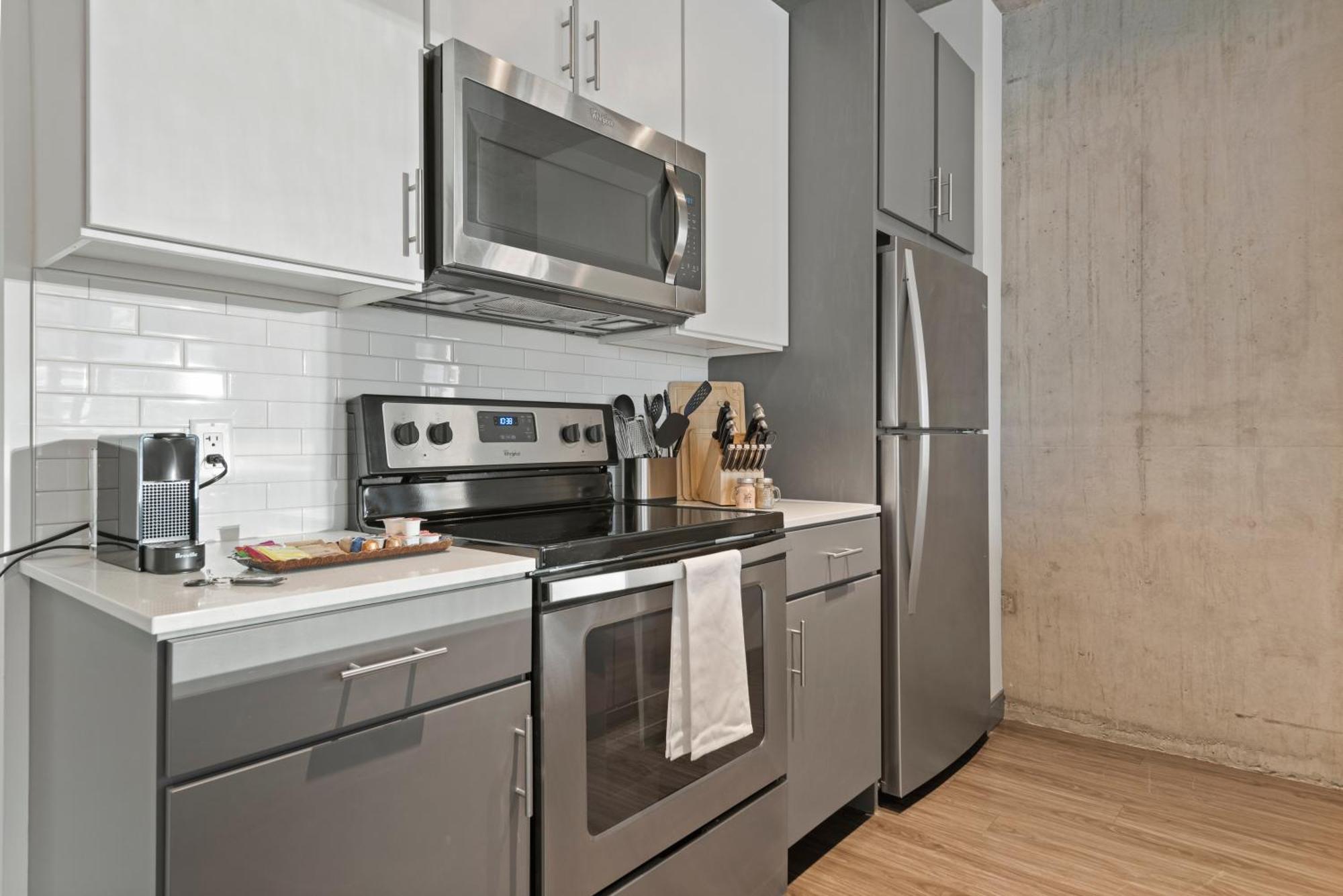 Apartment Linea Luxury Living With Indoor Pool And Rooftop Views In The Loop *