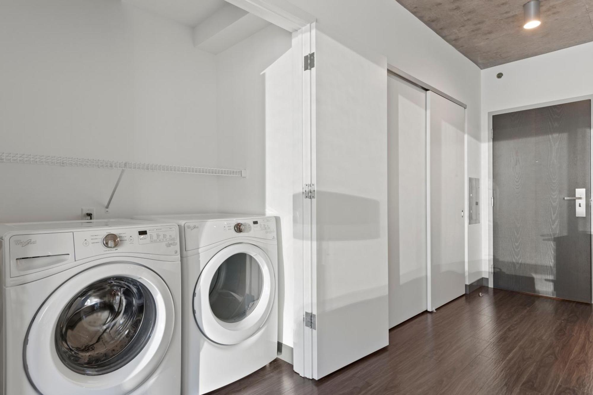 Linea Luxury Living With Indoor Pool And Rooftop Views In The Loop Apartment Chicago